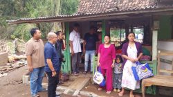 Partai NasDem Situbondo Salurkan Ribuan Bantuan untuk Korban Banjir Bandang di Besuki