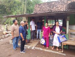 Partai NasDem Situbondo Salurkan Ribuan Bantuan untuk Korban Banjir Bandang di Besuki