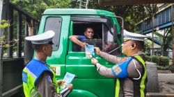 Ditlantas Polda Jatim Tertibkan Penggunaan Lajur Jalan Tol