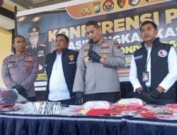 Kapolres Bersama Kasat Narkoba Dan Reskrim Pimpin Press release Ungkap Curanmor Dan Narkoba