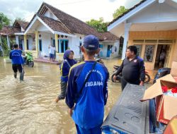 Tagana Dinsos P3A Lumajang Salurkan Bantuan Makanan Siap Saji dan Makanan Anak untuk warga Desa Sidorejo