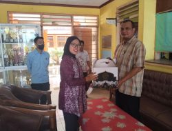 Sentuhan Kasih di Hari Fitri 1447 H, SPPG Wonosuko Bondowoso Beri Tali Asih untuk Guru