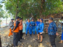 Warga Madura Nekat Loncat Ke laut Saat Baru Pulang Dari Bali