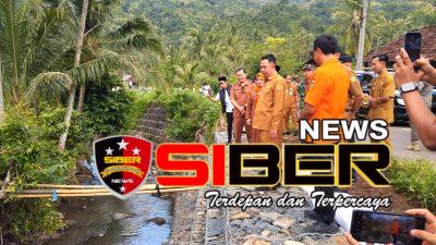 Pastikan Akses Warga Pulih, Ini Langkah Nyata Bupati Bondowoso Saat Tinjau Jembatan Rusak di Wonoboyo