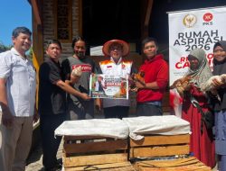 Riyono Caping Perkuat Ekonomi Rakyat Lewat Bantuan Ayam ELBA di Magetan