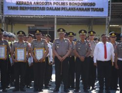 Dari Dedikasi hingga Aksi Kemanusiaan, AKP Muktamar Raih Penghargaan Kapolres Bondowoso