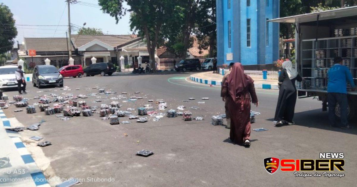 MBG Jatuh ke Aspal, Dipungut Lagi Masuk Mobil: Masih Layak Konsumsi atau Harus Dibuang? SPPG Kotakan Situbondo Enggan Komentar