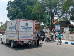 Jika Isinya Penuh, Berapa Miliar Rugi Negara? Ompreng MBG Tumpah di Aspal, Relawan Disanksi SP1